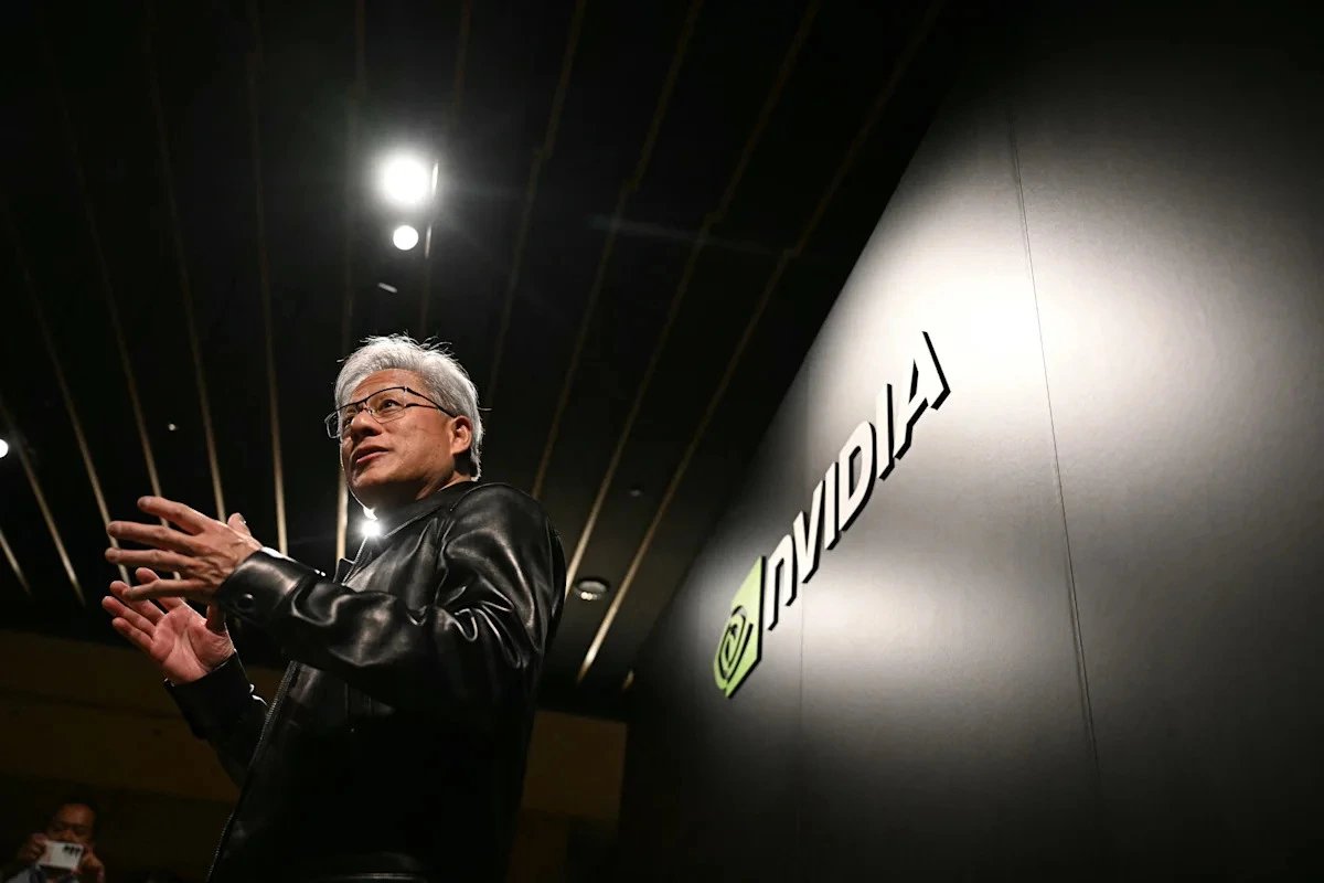 AI trade segments as software rebounds and Alphabet lags