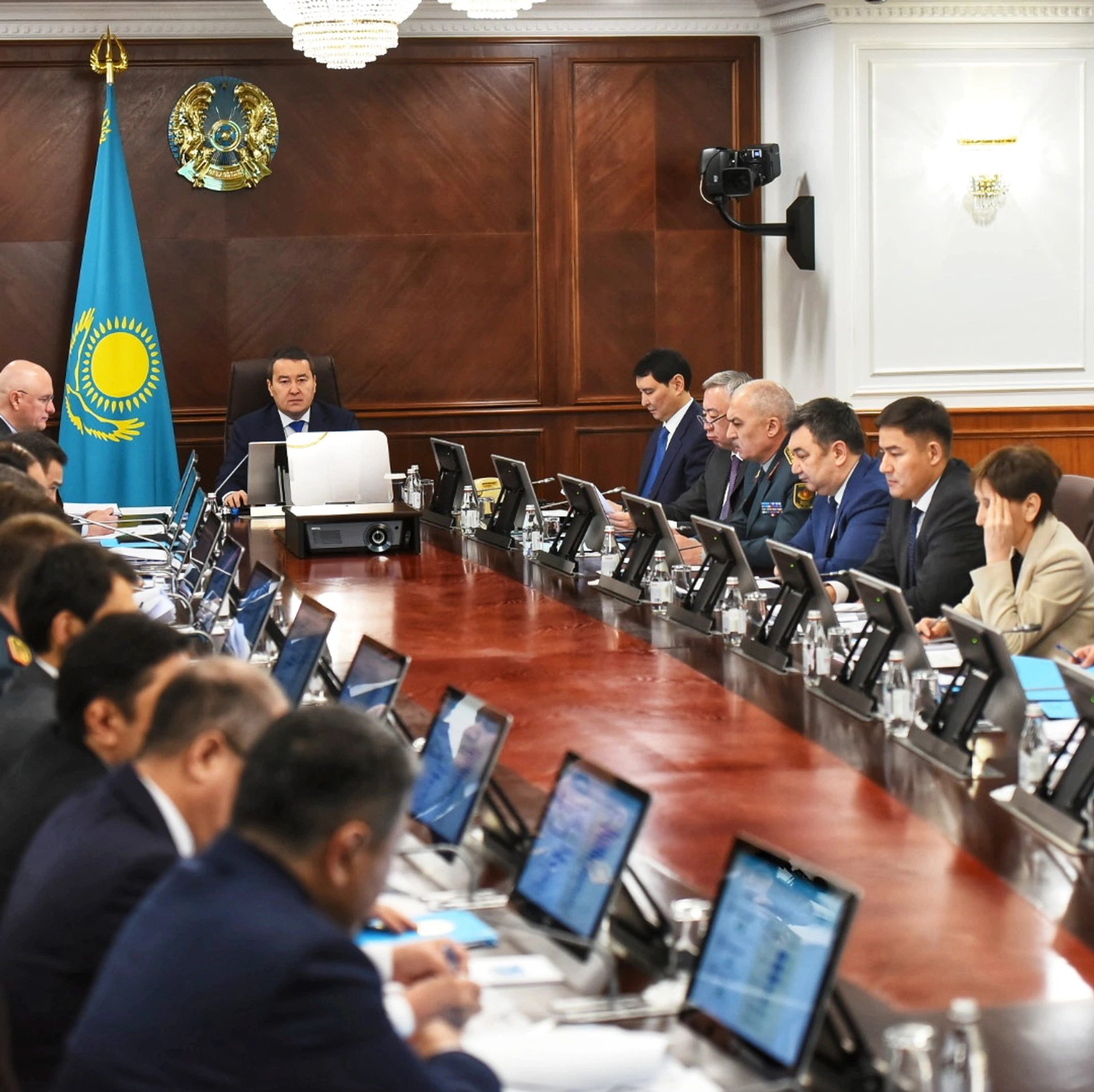 Kazakhstan Government Resigns Under Constitution After Kurultai Election