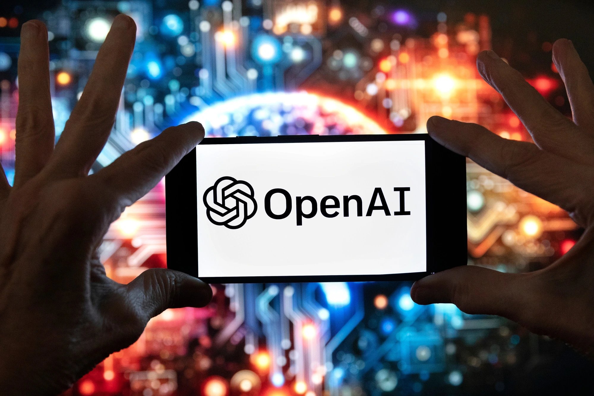 OpenAI ограничивает кибервозможности Astra после взлома Hugging Face с участием 700 агентов