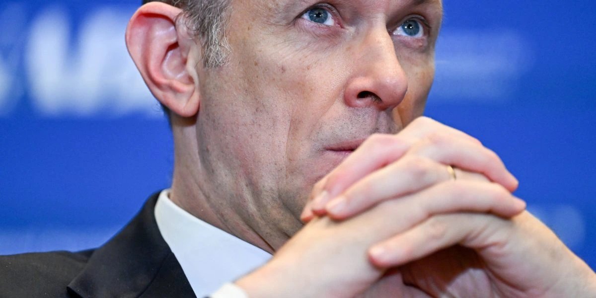Чикаго ФРБ басшысы Гулсби: ЖИ дата-орталықтарының өрлеуі басқа секторларды ығыстыруда