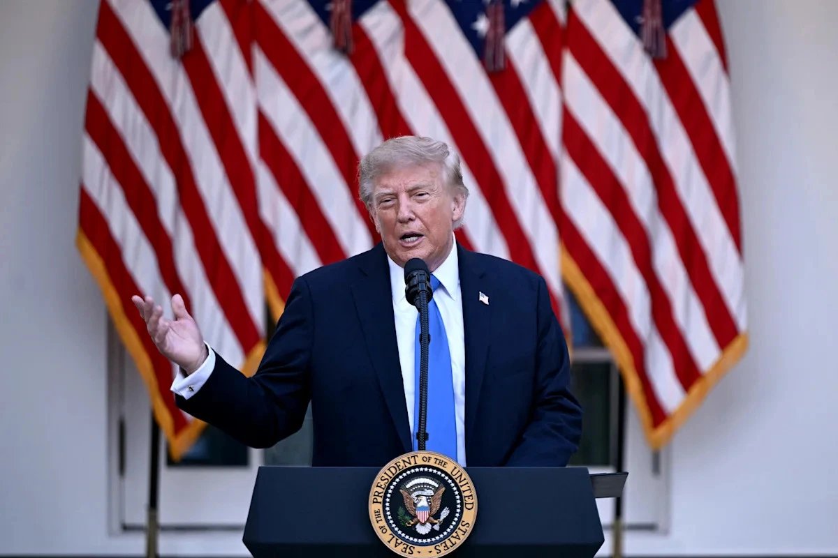 Трамп давит на ФРС эмбарго и расширяет меры по снижению цен