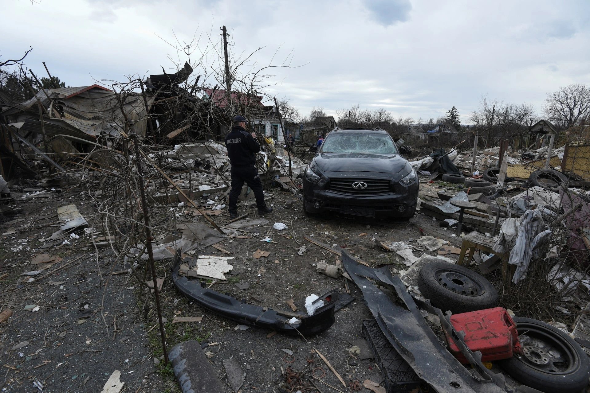 Russian strike on Kamianske kills five as US envoys visit Moscow
