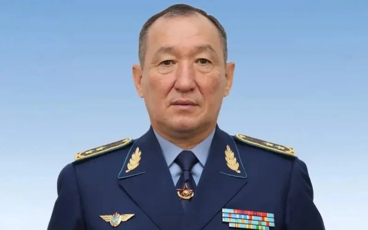 Tokayev reappoints Dauren Kosanov as Kazakhstan's defense minister