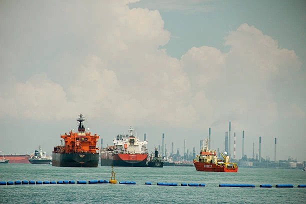 Iran and Oman to sign joint Hormuz Strait route agreement Monday