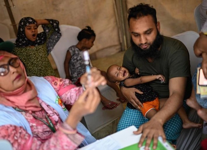 Bangladesh measles epidemic kills over 1,000 despite 20m vaccine doses