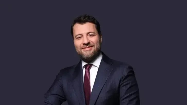 Түркия Tera Yatırım басшысы Эмре Тезменге елден шығуға тыйым салды