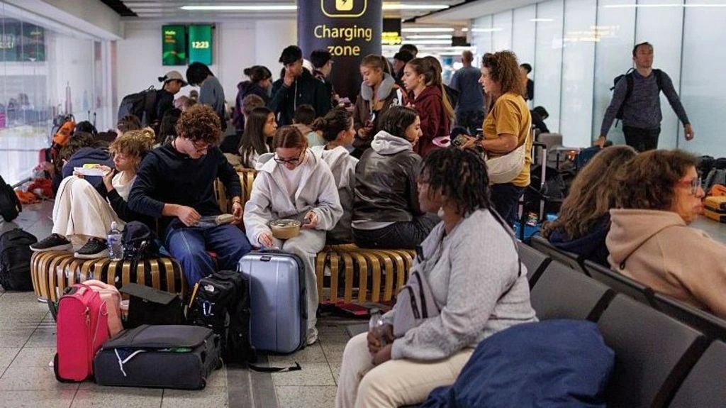 UK air traffic failure caused by software defect, Nats says