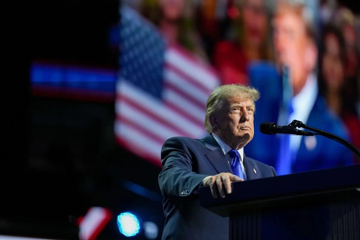 Трамптың криптовалютадан $1,4 млрд табысы Clarity Act сәтсіздігінің себебі деп аталды