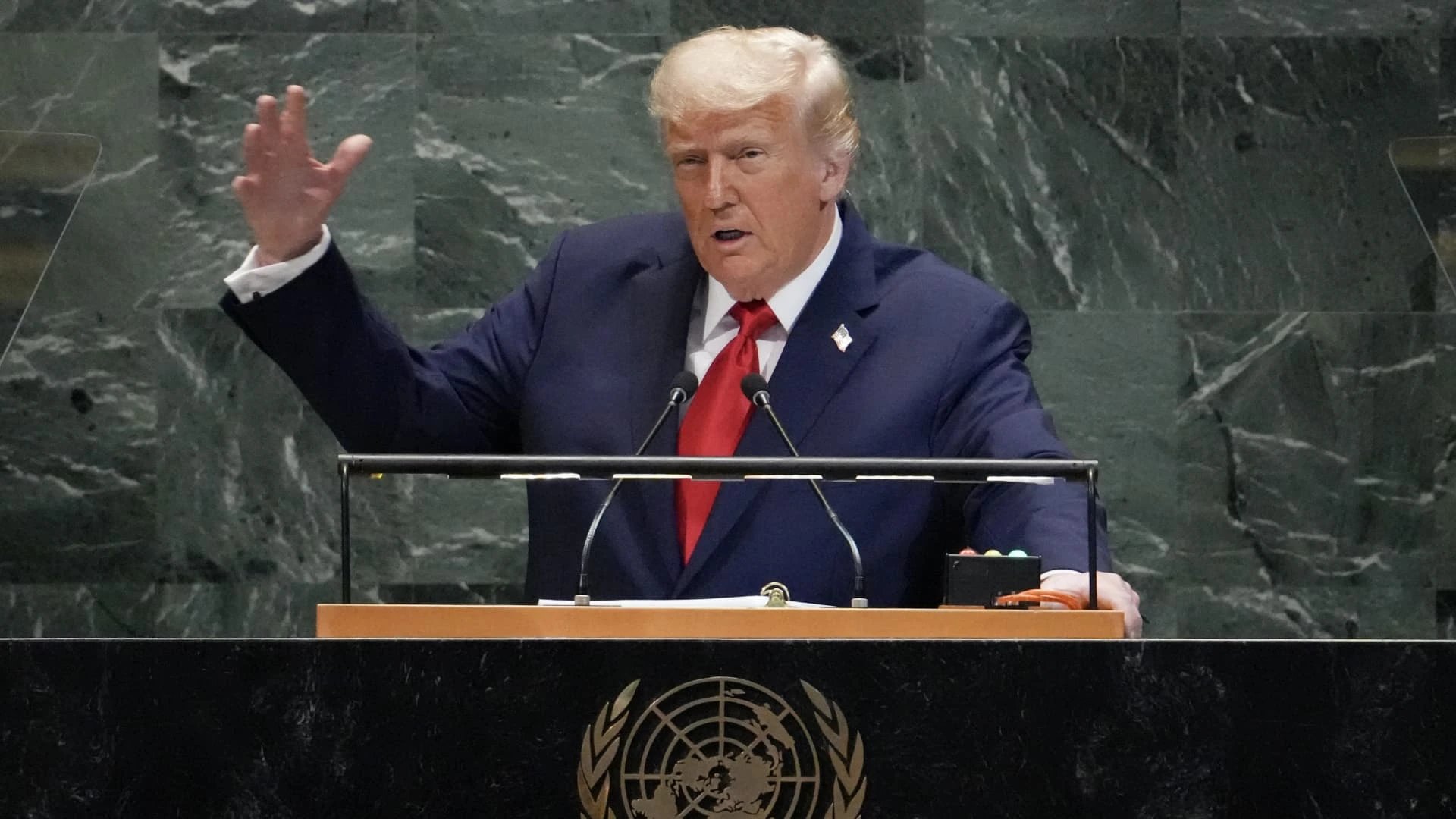 Trump at UN General Assembly vows to end Ukraine war, threatens Iran