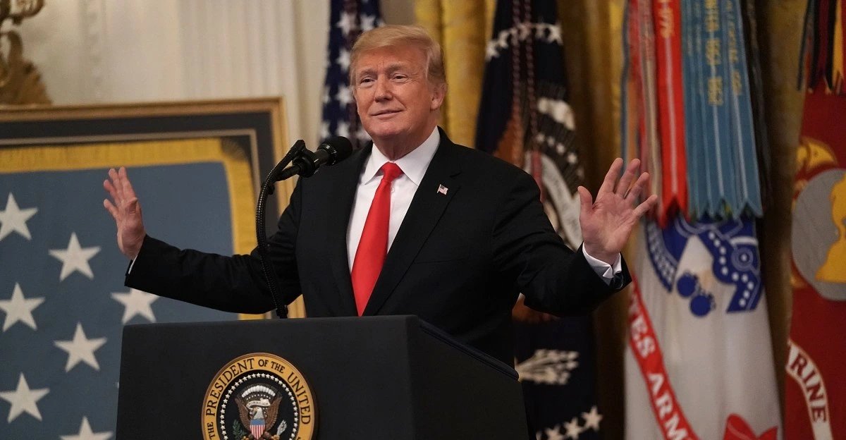Сан-Франциско Trump Media-ны Трамп жазбаларына ақылы ерте қолжетімділік үшін сотқа берді