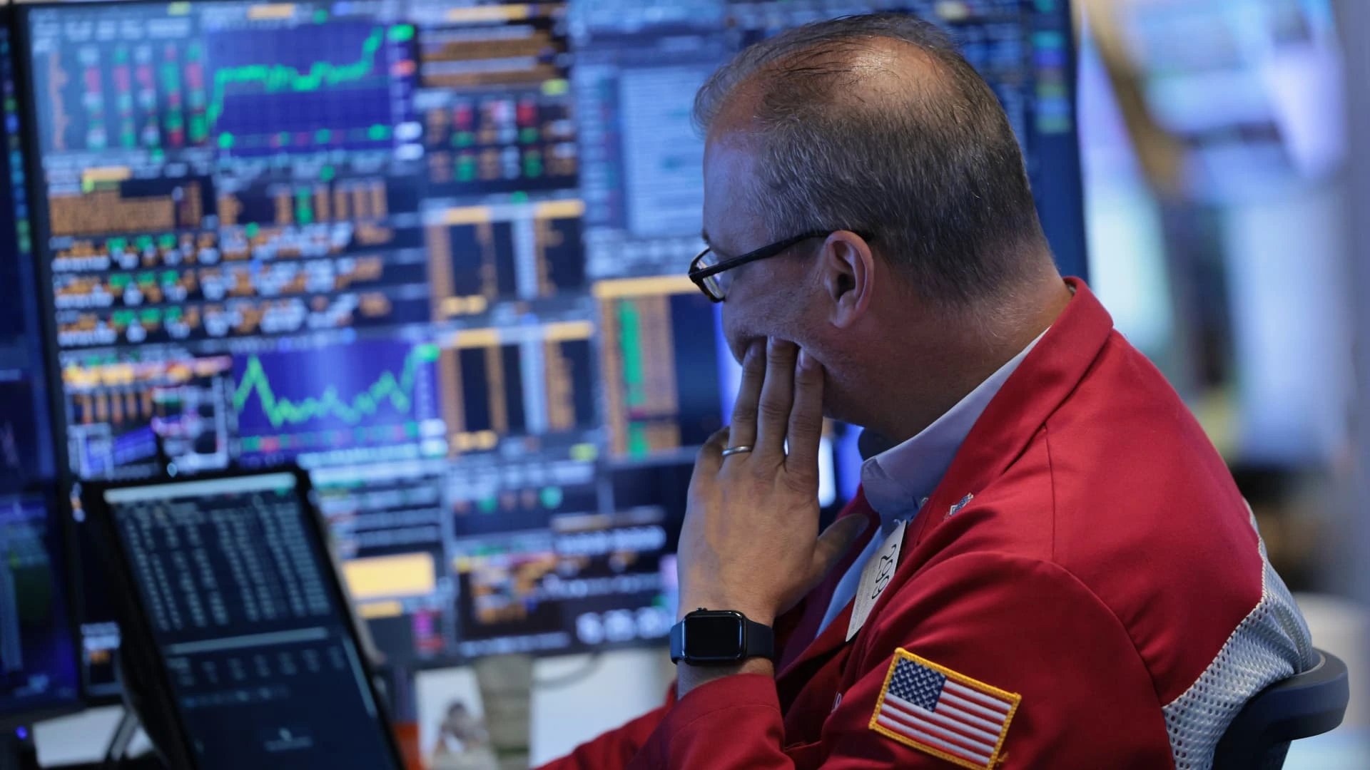 Global debt tops $365 trillion as interest costs outpace AI and defense spending