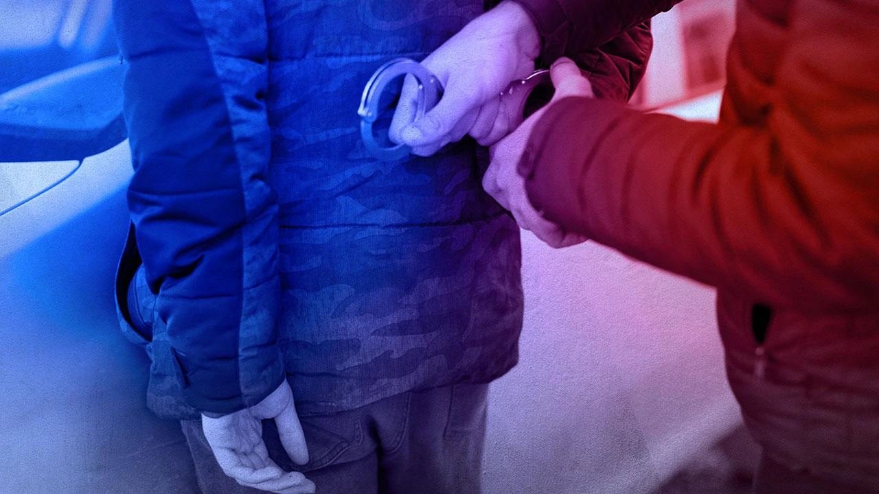 Ыстанбұл полициясы алты провинцияда FETÖ ісі бойынша 20 адамды ұстады