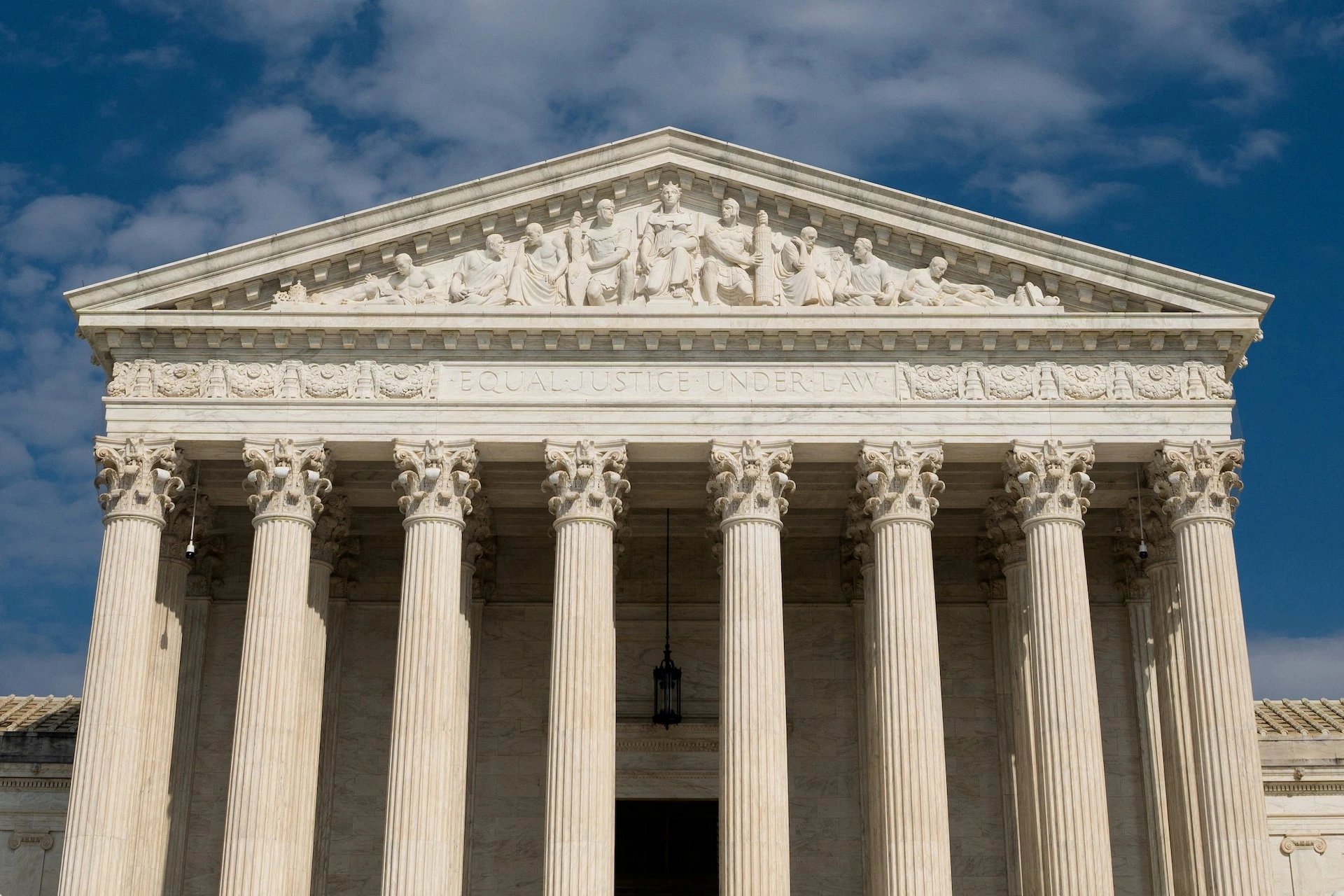 US Supreme Court allows Trump to continue third-country deportations