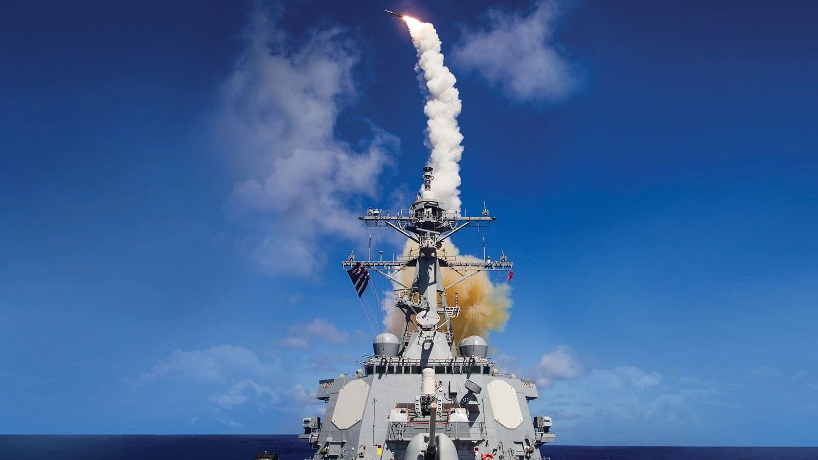 АҚШ Әскери-теңіз күштері Raytheon-мен SM-6 зымырандарына $24,4 млрд келісімшарт жасады