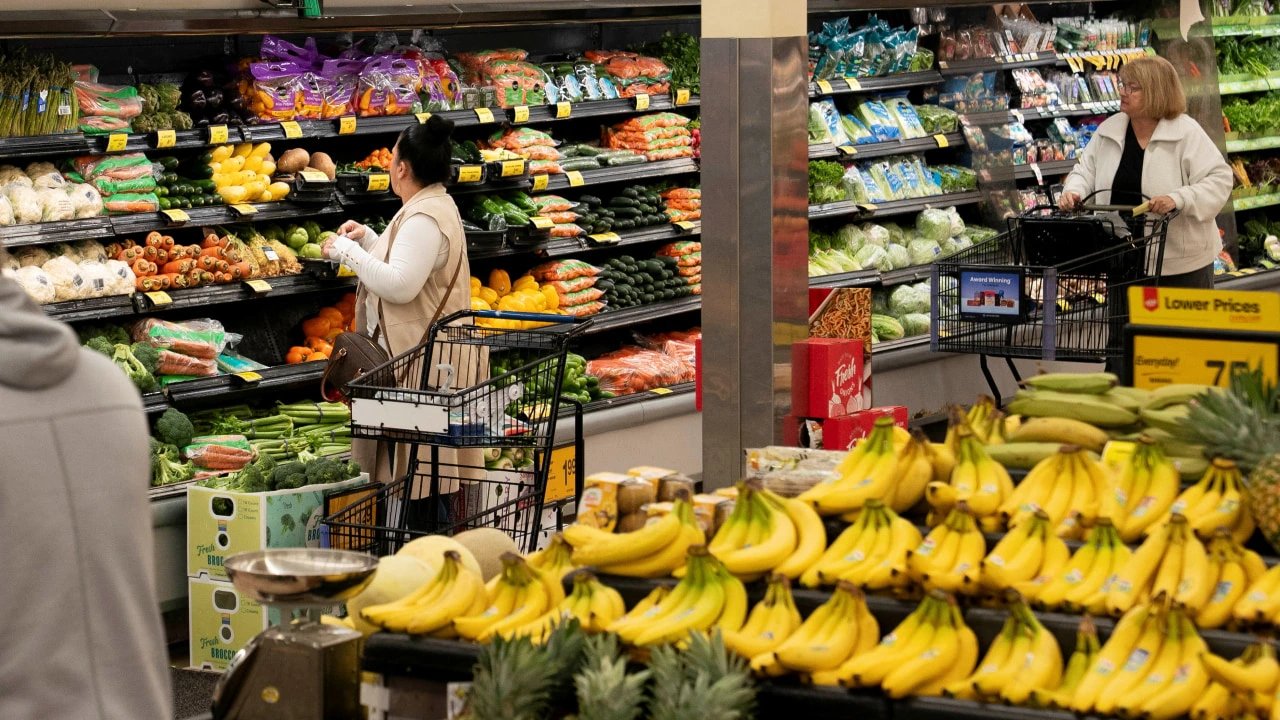 FAO says world food prices hit near four-year high in September