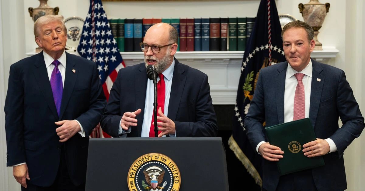 Трамп распорядился потратить бюджетные средства на рекламу своего президентства, израсходовано $5,5 млн