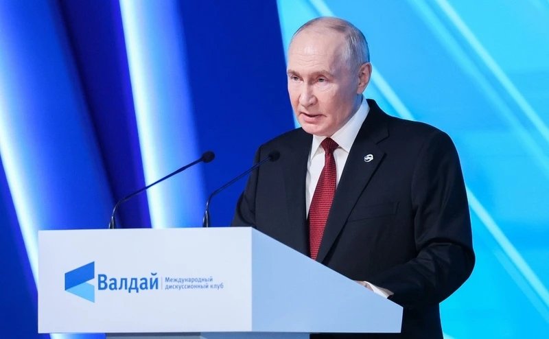 Путин: Россия применит все вооружения, включая ядерные, в случае нападения