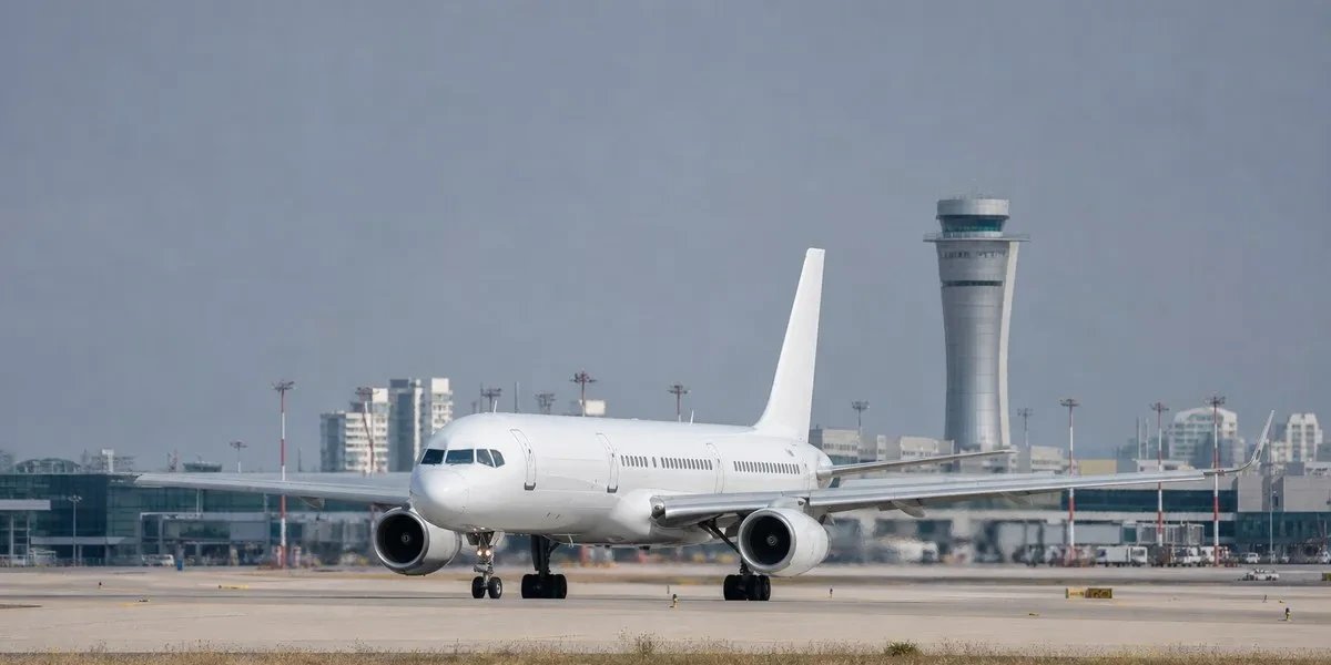 Netanyahu orders security review after flydubai pilot stabs captain