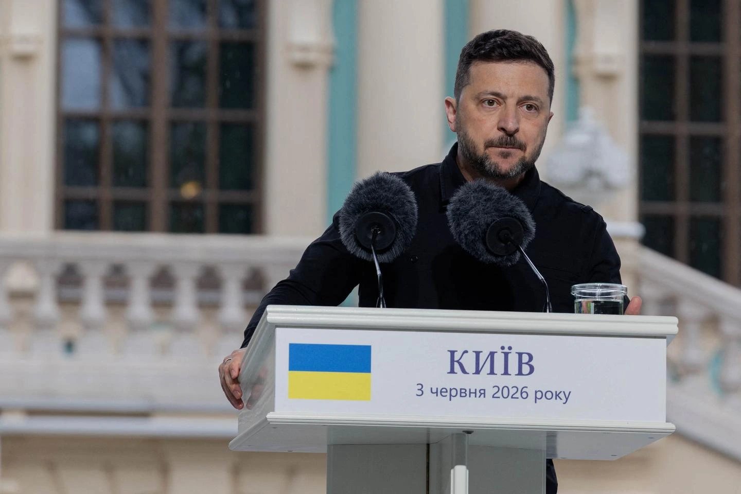 Зеленский раскритиковал украинских политиков за призывы к переговорам с Россией